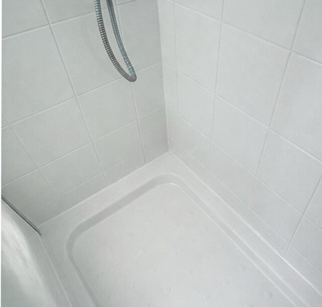 After: Shower grout & sealant restoration